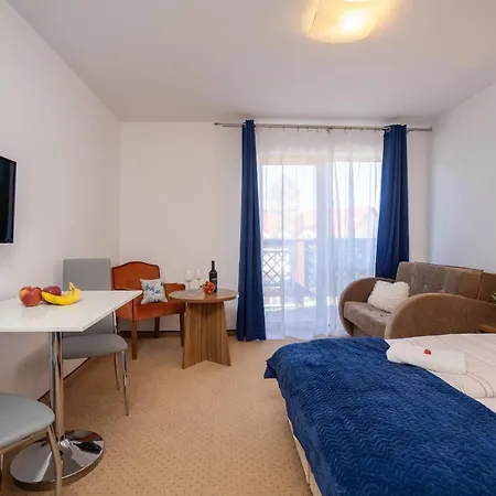 Rentplanet - Trzy Sosny Apartment *