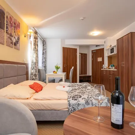 Apartment Rentplanet - Trzy Sosny