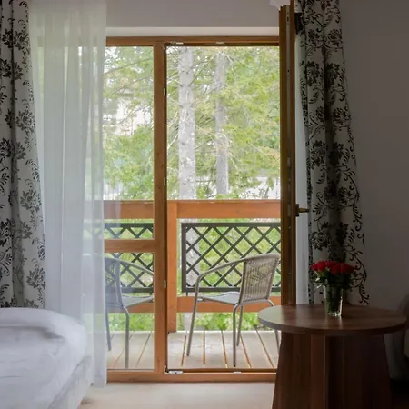 Rentplanet - Trzy Sosny Apartment